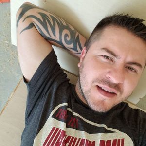 Meet your Posher, Jonny